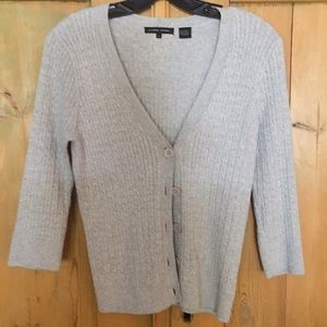 Light gray color cardigan 3/4 sleeves